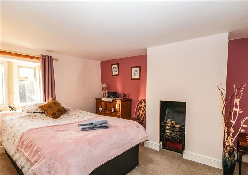 One of the 2 bedrooms (photo 2) at Hens Cottage, Bromham