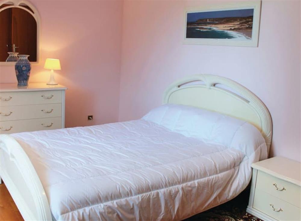 Bedroom (photo 2) at Hent Lestrizivit in Fouesnant, Finistère, France