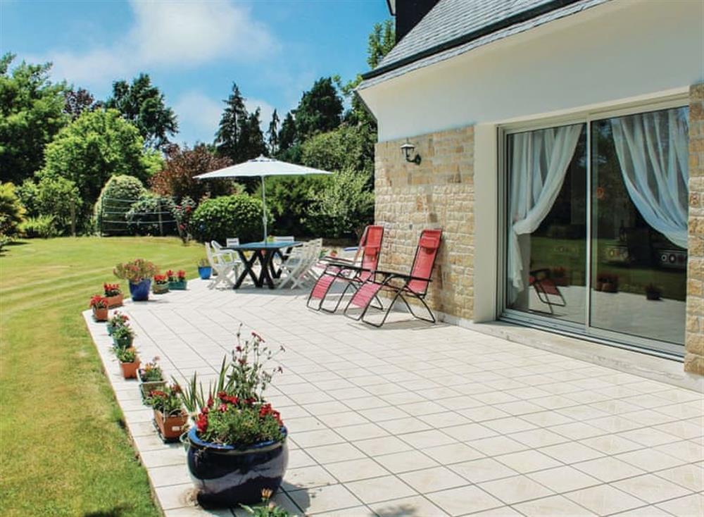 Exterior (photo 2) at Hent Lestrizivit in Fouesnant, Finistère, France