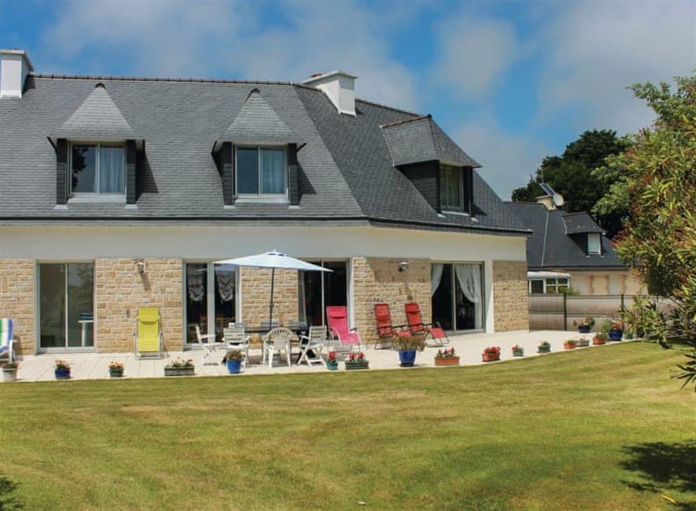 Exterior (photo 3) at Hent Lestrizivit in Fouesnant, Finistère, France