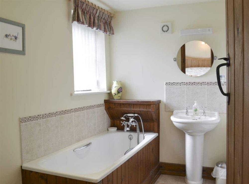 En-suite bathroom at Henwood in East Meon, Petersfield, Hants., Hampshire