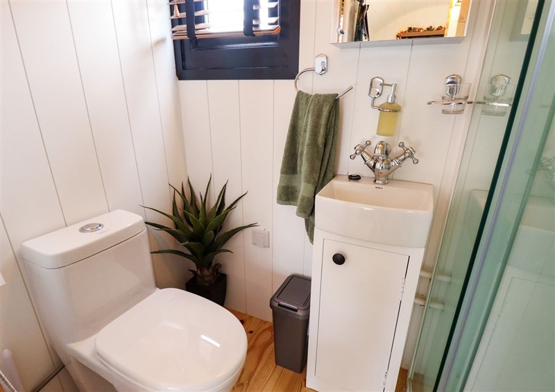 The bathroom (photo 2) at Herdwick Luxury Glamping, Nottingham