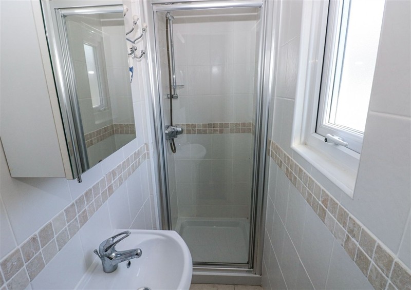 This is the bathroom at Hereford House, Tenby