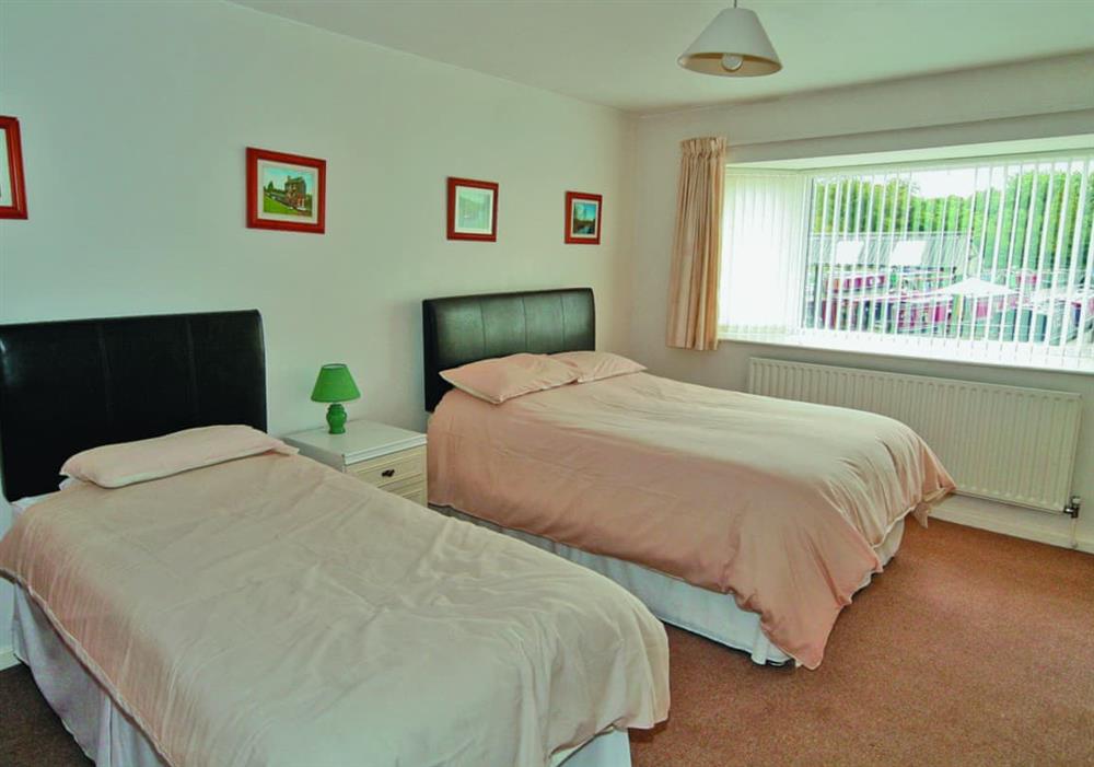 Twin bedroom (photo 3) at Heritage Wharf in Stoke-On-Trent, Staffordshire