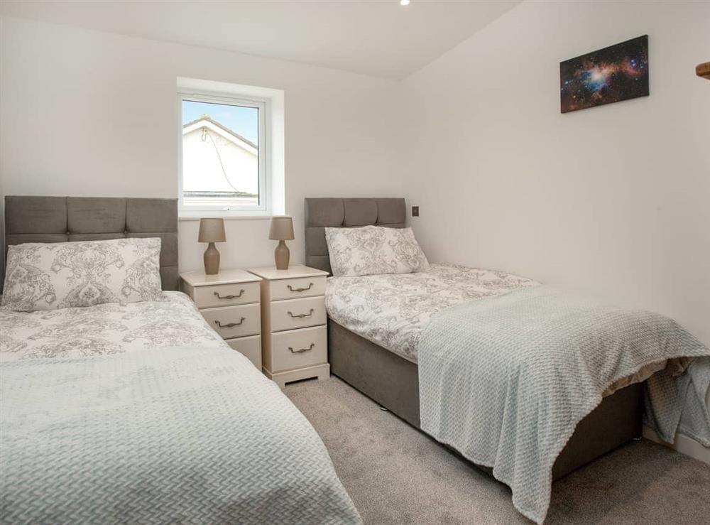 Twin bedroom at Hernmargh Skiber in Langford Hele, near Marhamchurch, Cornwall