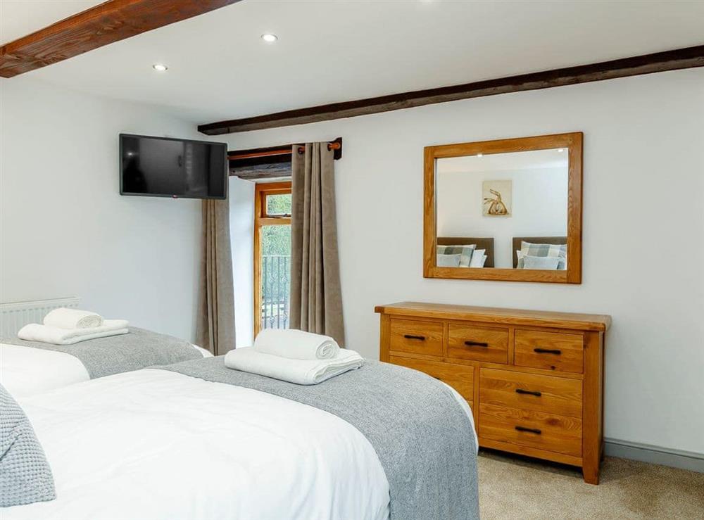 Spacious twin bedroom (photo 2) at The Old Granary, 