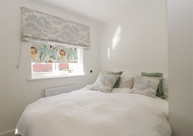 One of the 2 bedrooms at Hey Close, Great Malvern