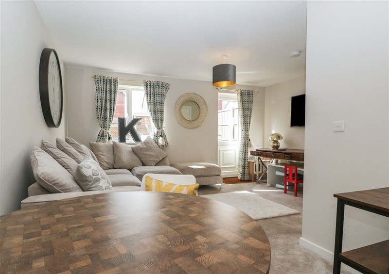 This is the living room (photo 2) at Hey Close, Great Malvern