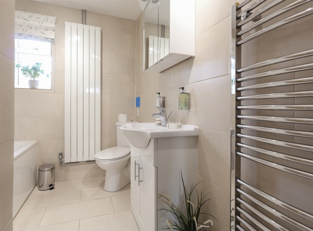 Bathroom (photo 2) at Heysham Retreat in Evesham, Worcestershire