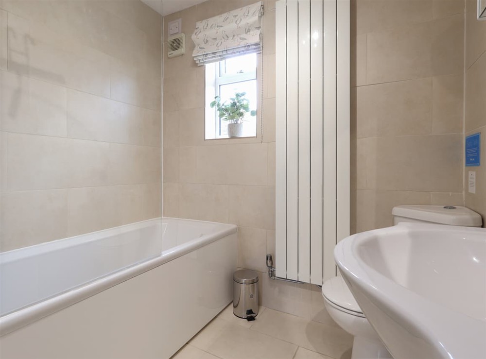 Bathroom (photo 3) at Heysham Retreat in Evesham, Worcestershire