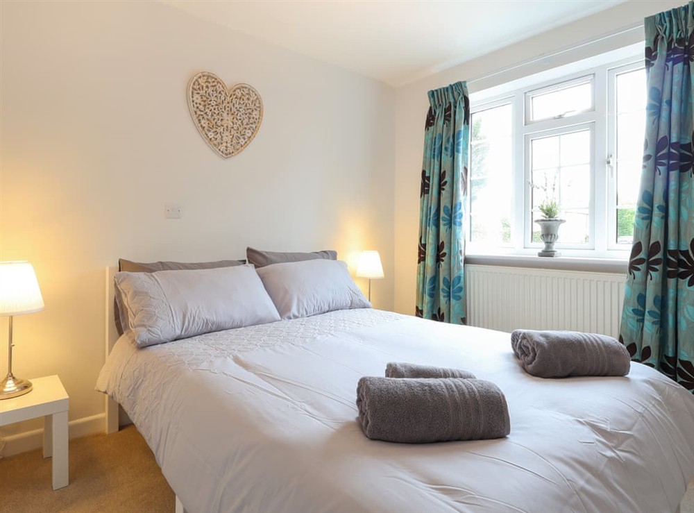 Double bedroom (photo 4) at Heysham Retreat in Evesham, Worcestershire