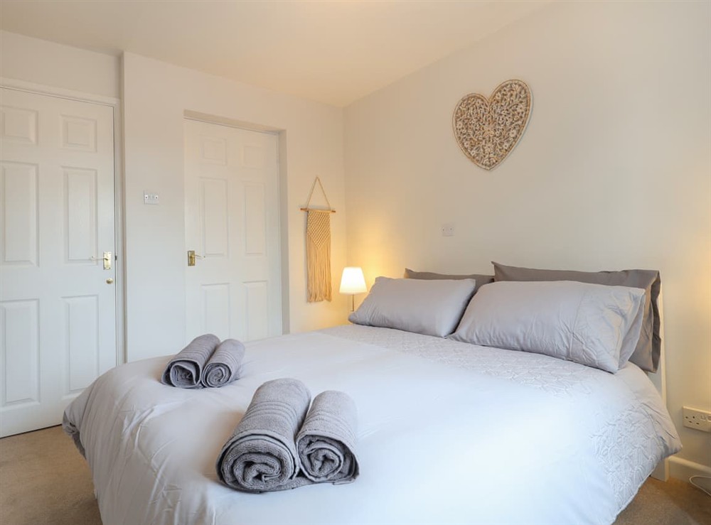 Double bedroom (photo 6) at Heysham Retreat in Evesham, Worcestershire