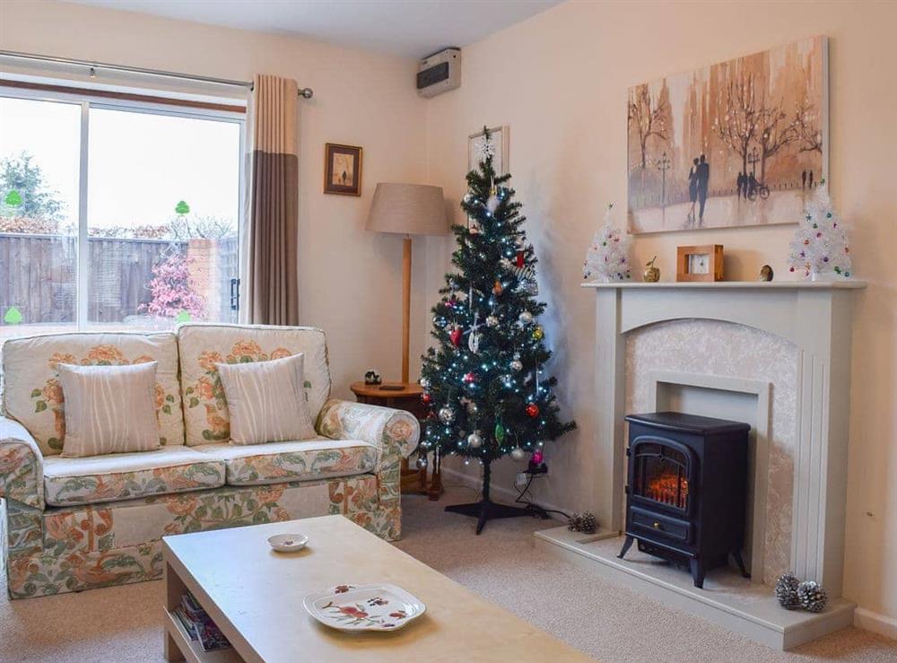 Festive decorations in the living room at Heysham Retreat in , Worcestershire