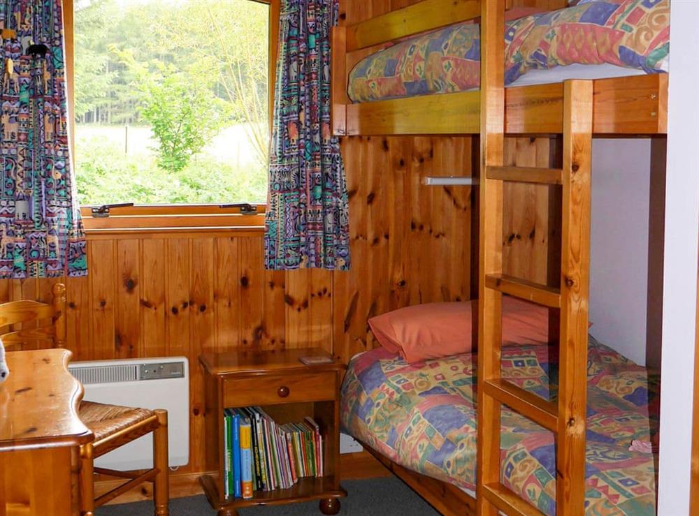 Bunk bedroom at Treetops Lodge, 