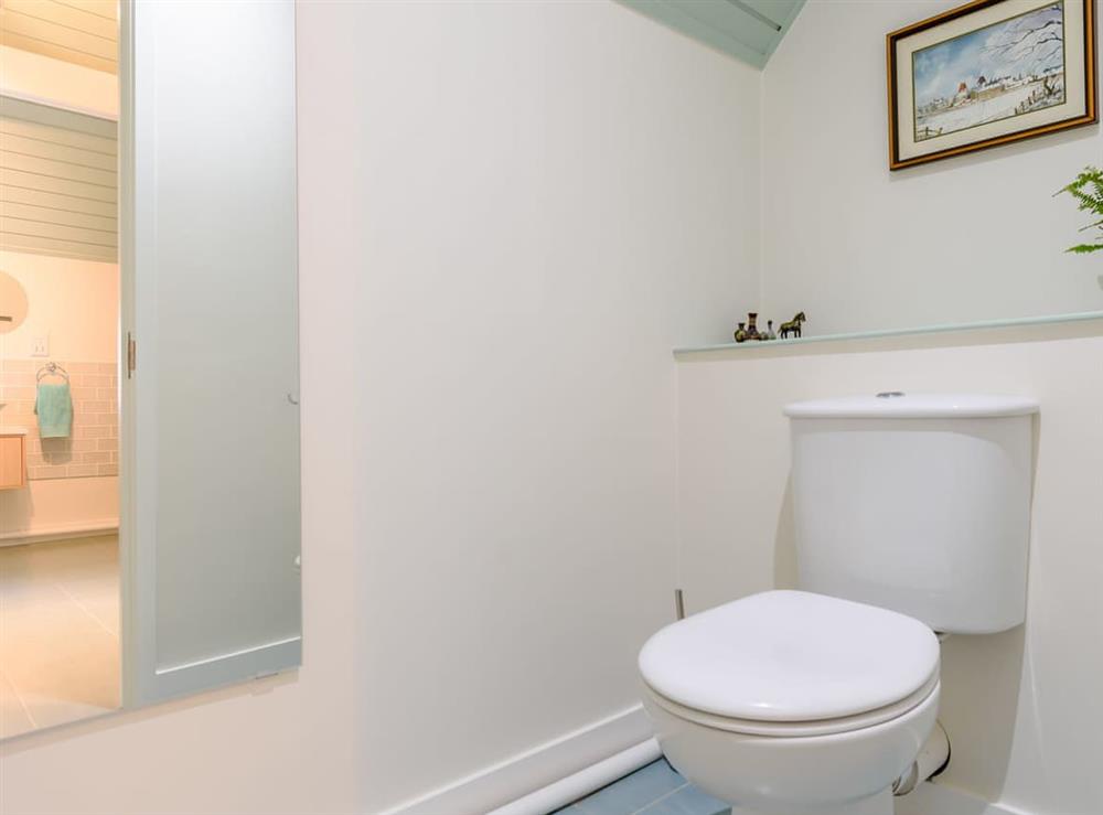 Bathroom (photo 4) at Hideaway @ The Den in Tunstall, near Sittingbourne, Kent