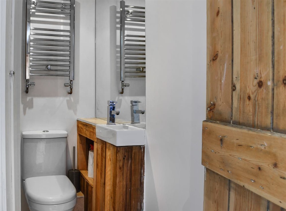 Bathroom (photo 2) at Hideaway Cottage in Camelford, Cornwall