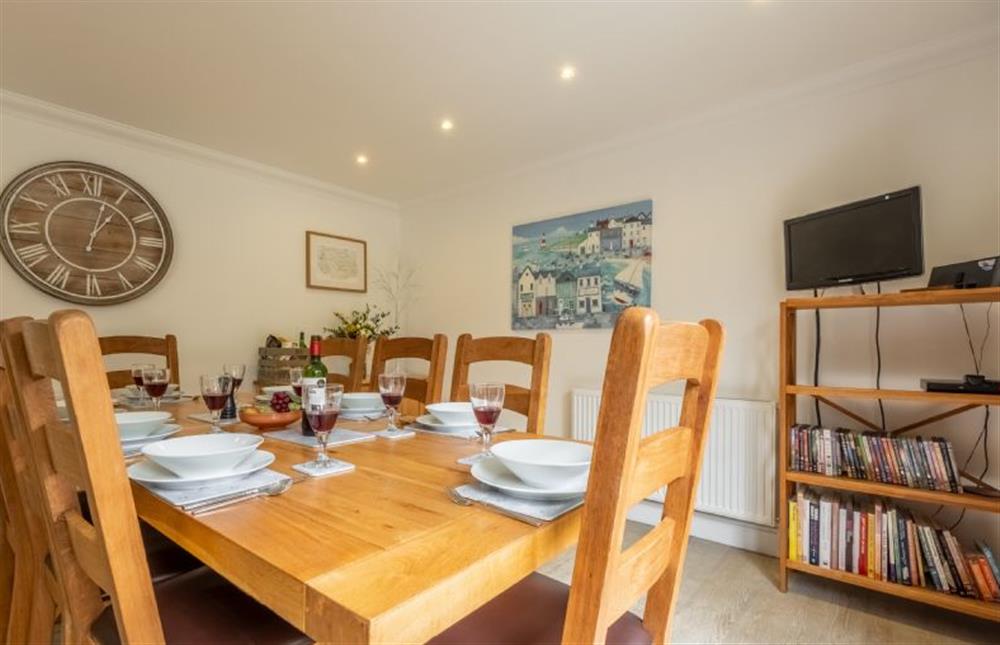 Hideaway House: Dining area with seating for eight people  at Hideaway House, Wells-next-the-Sea