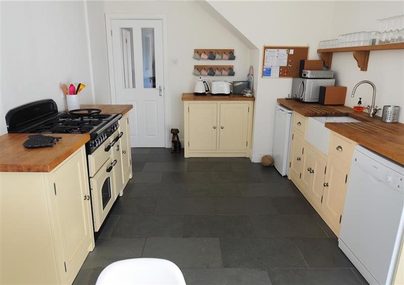 Kitchen at High Cliff Cottage, Lyme Regis