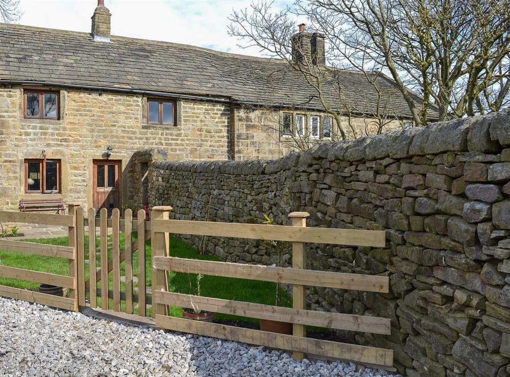 Delightful stone-built Yorkshire cottage at High House Cottage in Addingham, near Ilkley, West Yorkshire