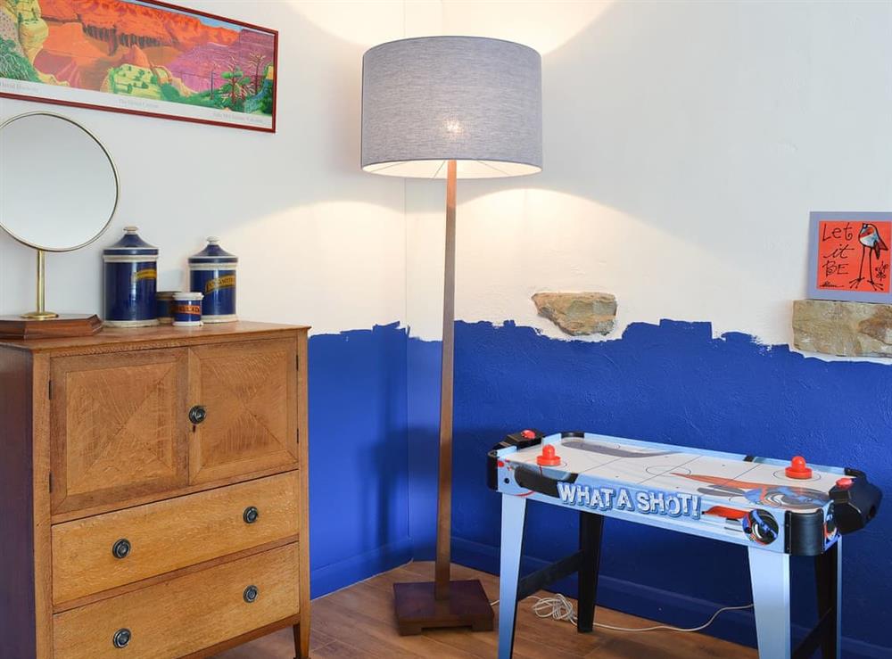 Twin bedroom - ideal for children at High House Cottage in Addingham, near Ilkley, West Yorkshire