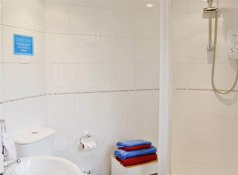 Shower room at High House Holiday Cottage in Hooe, near Battle, E. Sussex., East Sussex