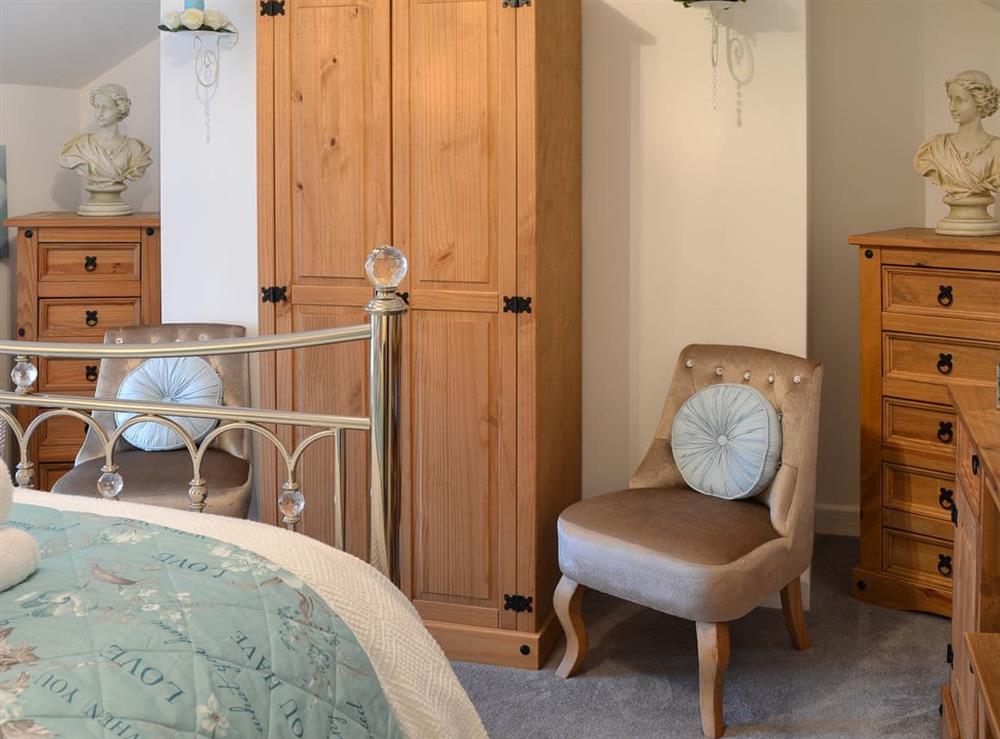 Double bedroom at High Lanes in Praze-an-Beeble, near Hayle, Cornwall