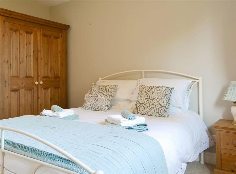 Double bedroom (photo 8) at High Mains in Winscales, Cumbria