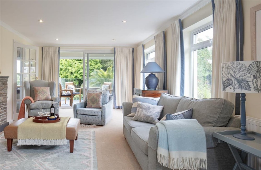 Living area (photo 2) at High Meadows in St Mawes, Cornwall