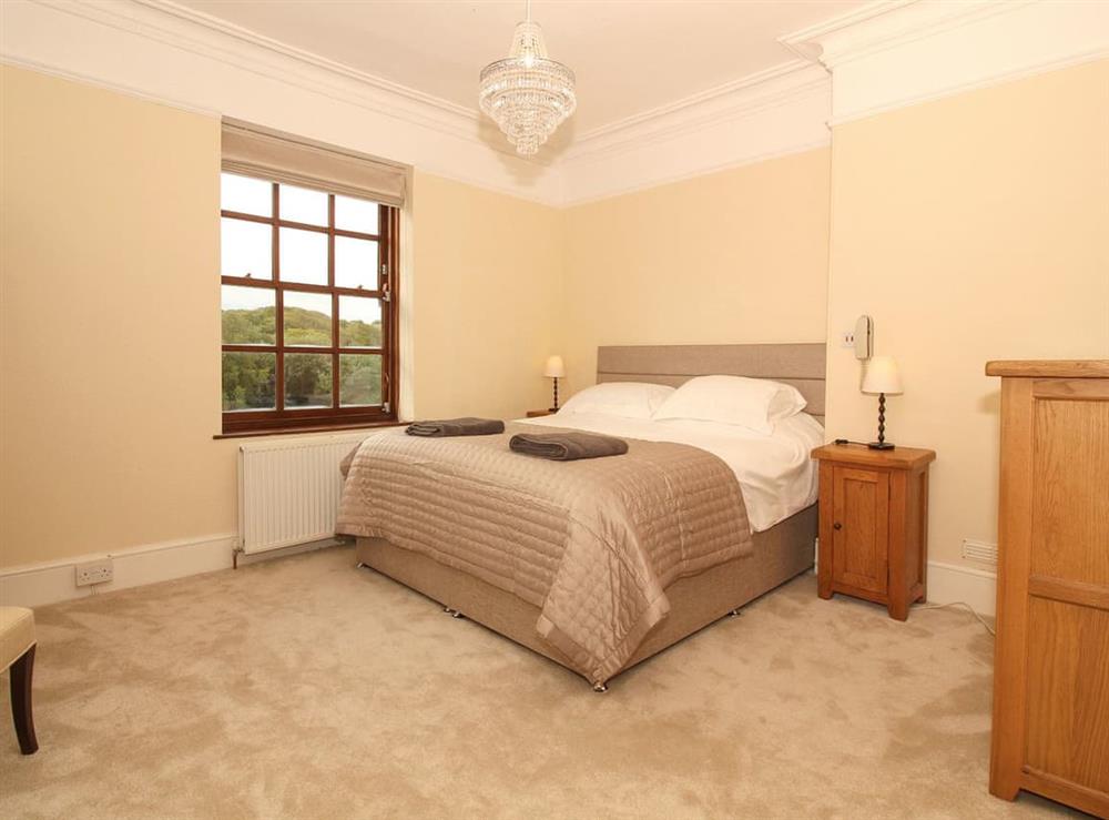 Double bedroom (photo 4) at High Park House in Littleham, near Bideford, Devon