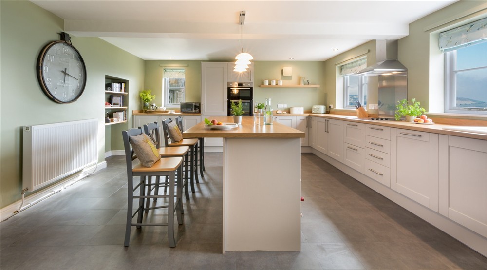 The kitchen (photo 3) at High Peak in Scarborough, North Yorkshire