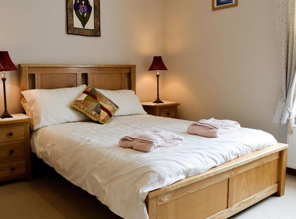 Double bedroom at High Street in Tywyn, Gwynedd