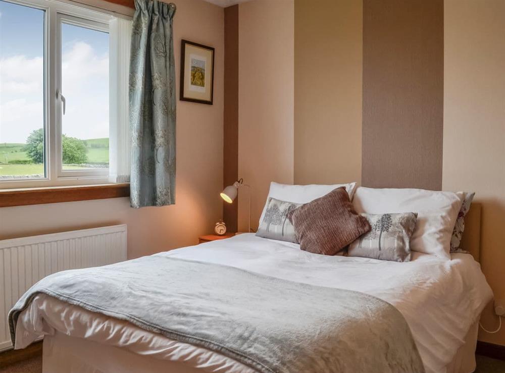 Double bedroom at High Threave Cottage in Newton Stewart, Wigtownshire