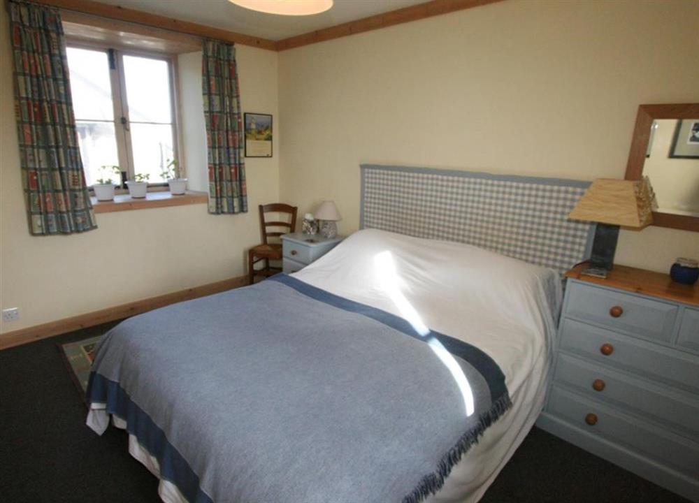 Kingsize bedroom at Highcliff Cottage in Sennen