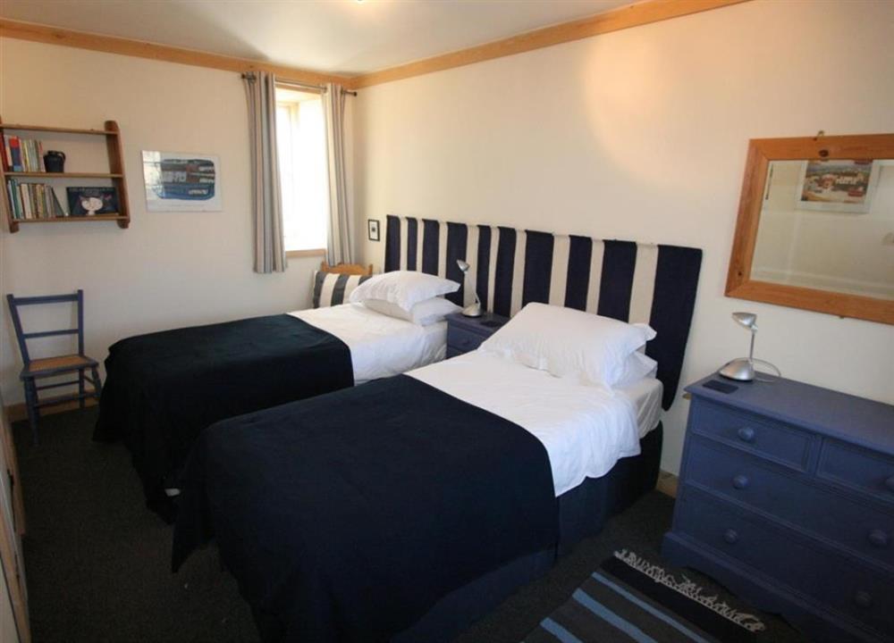 Twin bedroom at Highcliff Cottage in Sennen