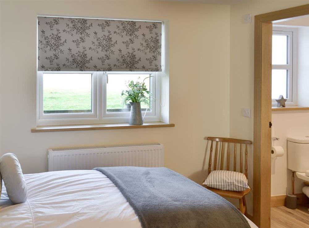 Comfortable en-suite twin bedroom at The House, 