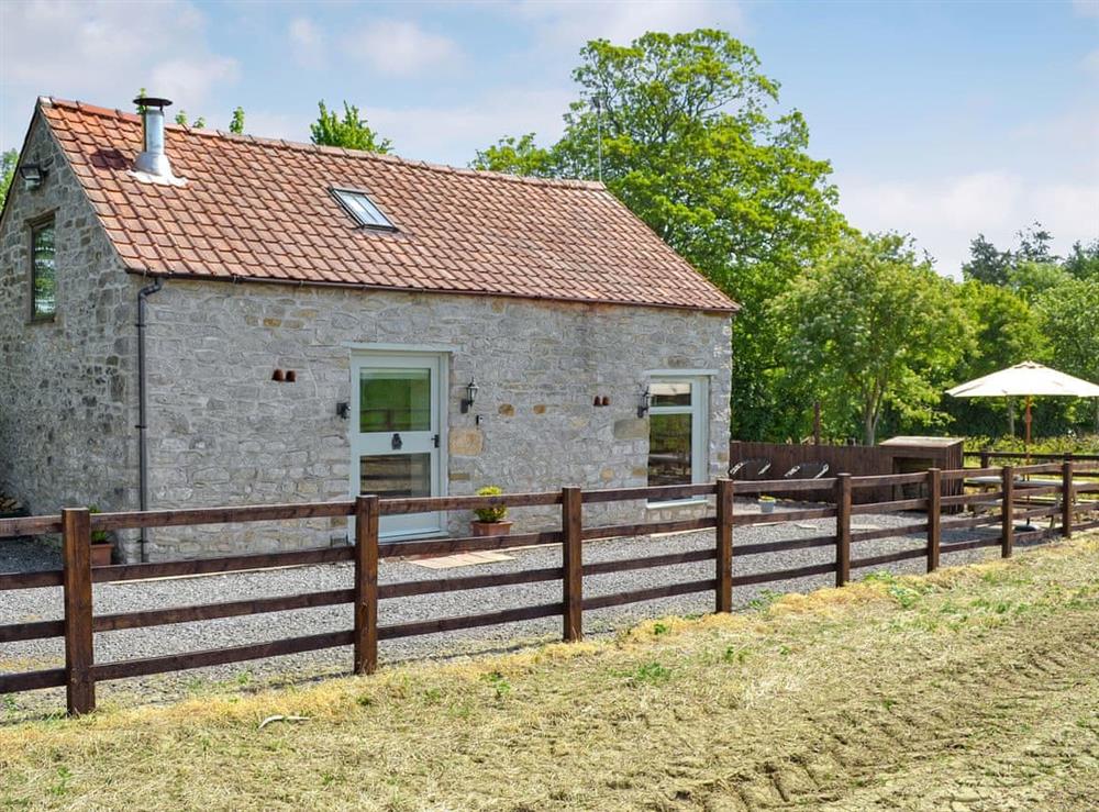 Quaint, detached holiday property at Highfield Barn in Nawton, near Helmsley, North Yorkshire