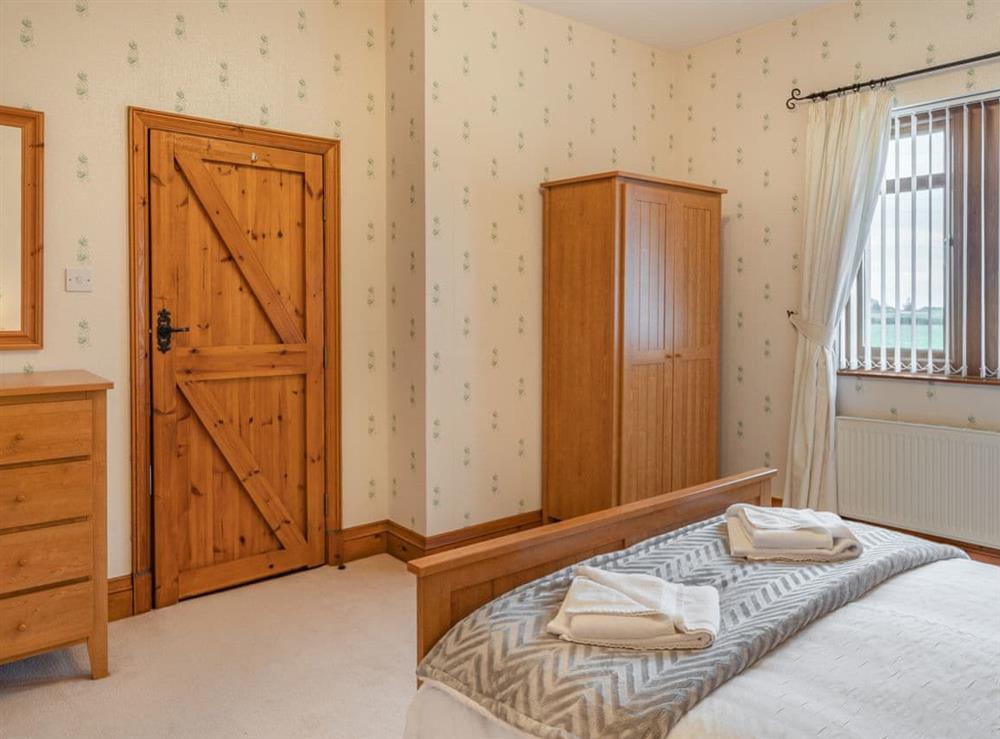 Double bedroom (photo 4) at Highfield Cottage in Poulton-le-Fylde, Lancashire