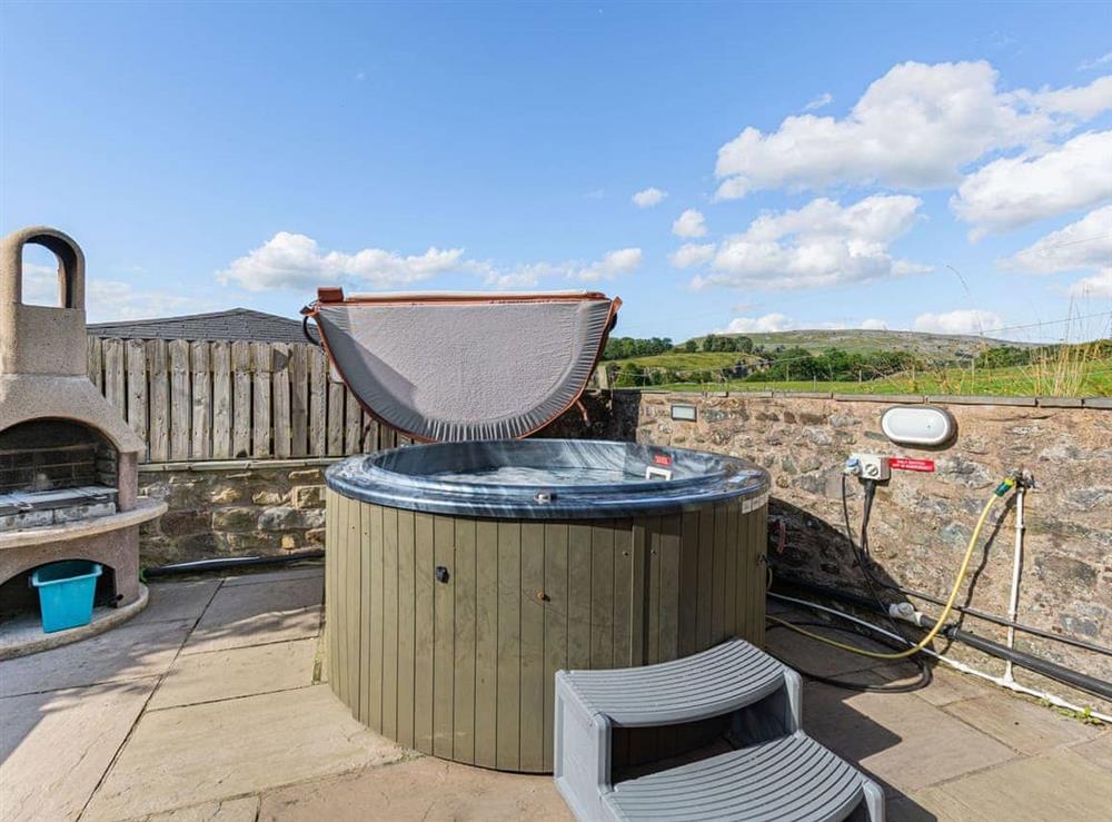 Hot tub at Highfield House in Ingleton, North Yorkshire