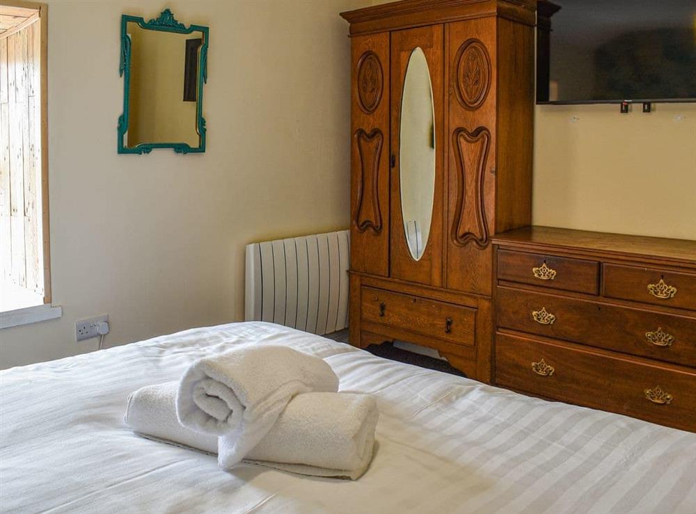 Double bedroom (photo 3) at Highgate in Garndolbenmaen, Gwynedd