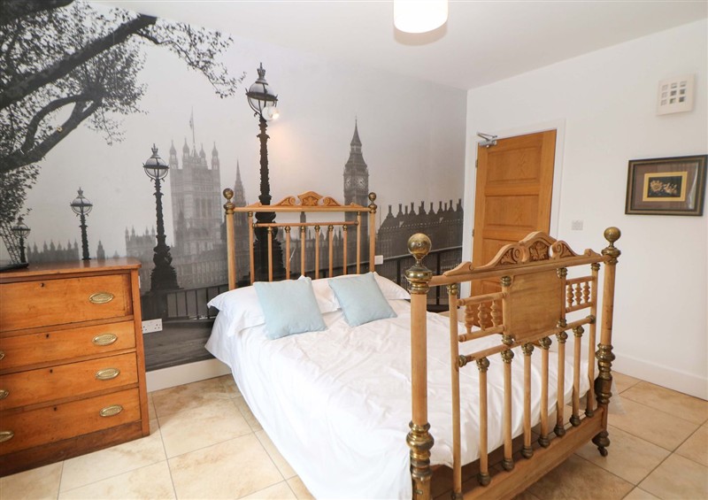 A bedroom in Highgate house (photo 3) at Highgate house, Holmesfield near Dronfield