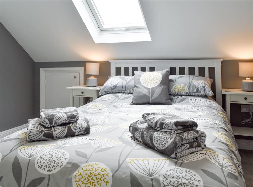 Double bedroom at Highlands Retreat in Barton-on-Sea, near New Milton, Hampshire
