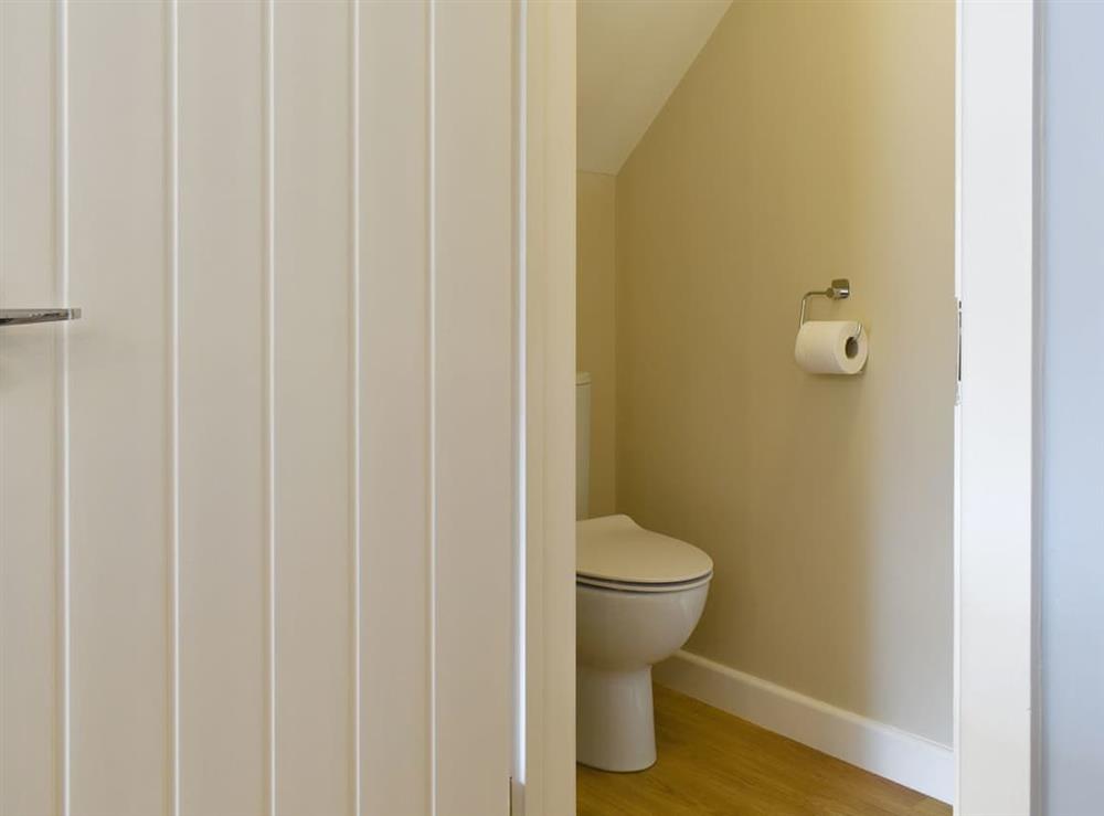 Separate toilet at Highlands Retreat in Barton-on-Sea, near New Milton, Hampshire