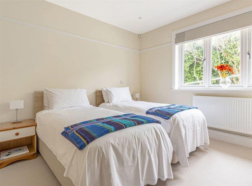 2nd twin ground floor bedroom with en-suite at Highlands in St Mawes, Cornwall