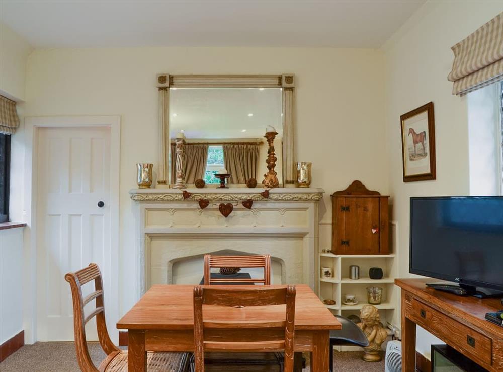 Convenient dining area at Highmoor Park Cottage in Highmoor, near Henley-on-Thames, Oxfordshire