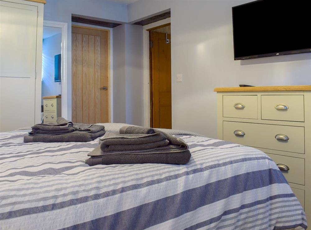 Well presented double bedroom at Hill House Bakery in Ventnor, Isle of Wight