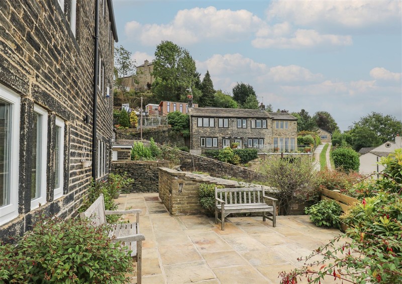 This is the setting of Hill Top Cottage (photo 2) at Hill Top Cottage, Holmfirth