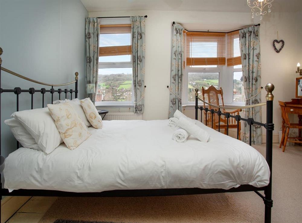 Double bedroom (photo 2) at Hill View in Sidmouth, Devon