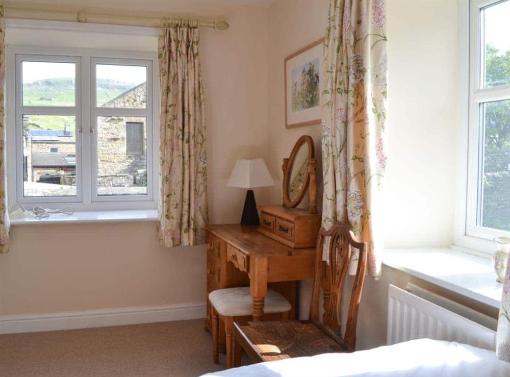 Twin bedroom (photo 2) at Hillgarth in Askrigg, near Hawes, North Yorkshire
