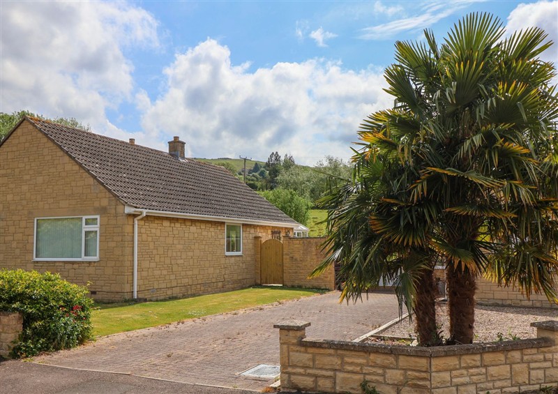 Outside at Hillside, Bishops Cleeve