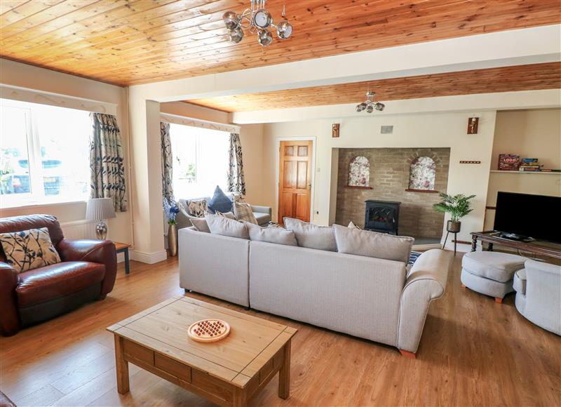 Enjoy the living room at Hillside Lodge, Llanbadarn Fynydd near Newtown